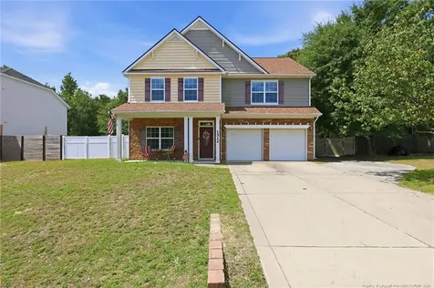 1512 Dulles Road Hope Mills NC 28348