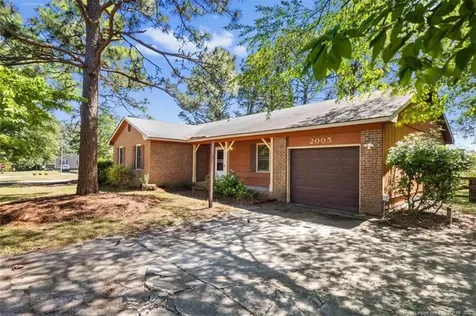 2005 Dockside Drive Fayetteville NC 28304