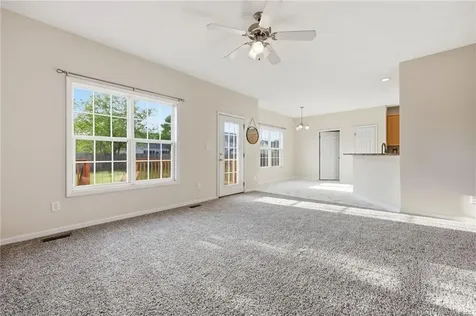 1114 Thistle Gold Drive Hope Mills NC 28348