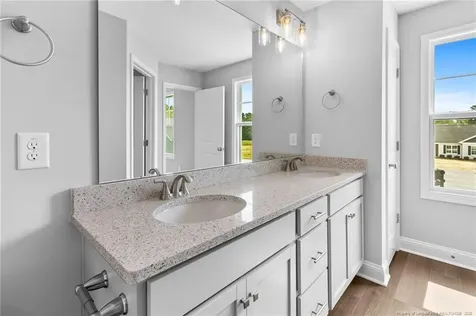 7818 Iron Court Fayetteville NC 28306