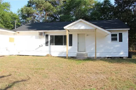5211 Red Maple Lane Hope Mills NC 28348