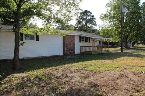 5211 Red Maple Lane Hope Mills NC 28348