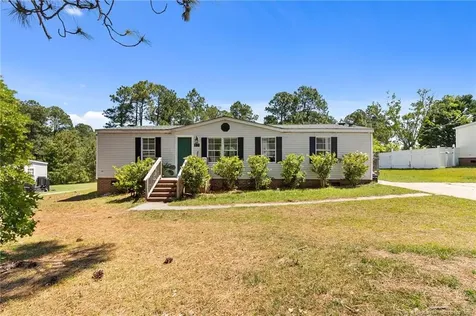 93 Castle Wood Sanford NC 27332