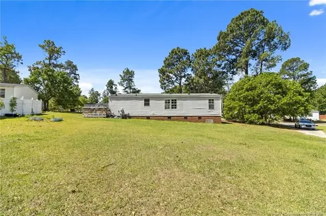 93 Castle Wood Sanford NC 27332