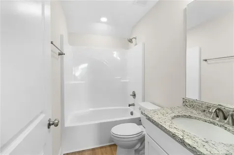 7822 Iron Court Fayetteville NC 28306