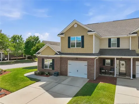 1124 Braybrooke Place Fayetteville NC 28314