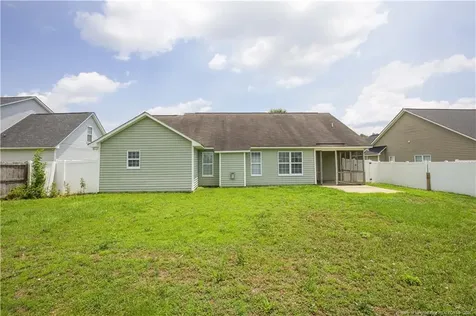 196 Lochwood Drive Raeford NC 28376