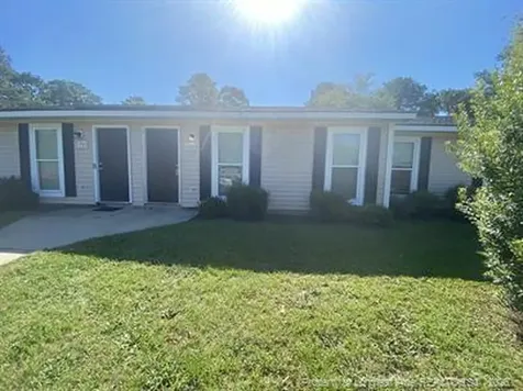 1783 Roberta Court Fayetteville NC 28304