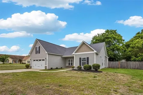 2713 Ally Rayven Drive Fayetteville NC 28306