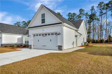 204 Oak Pointe Circle Lumberton NC 28358