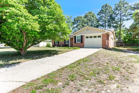 5714 Crenshaw Drive Hope Mills NC 28348