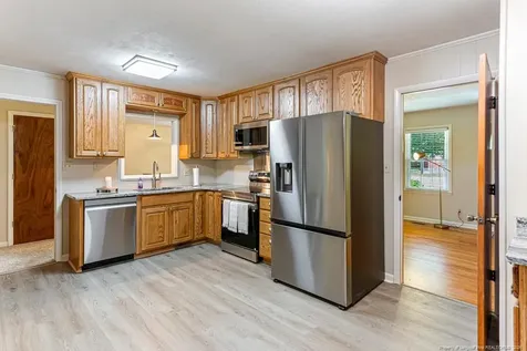 1802 Flintshire Road Fayetteville NC 28304