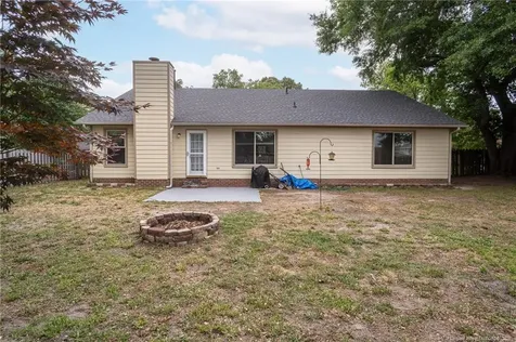 6729 Pacific Avenue Fayetteville NC 28314