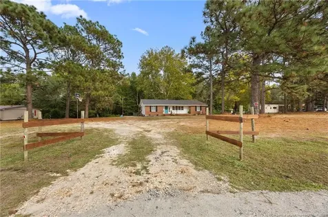 29844 N Turnpike Road Wagram NC 28396