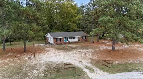 29844 N Turnpike Road Wagram NC 28396