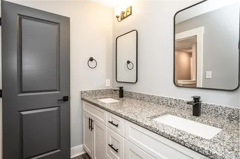 3025 Candlelight Drive Fayetteville NC 28311