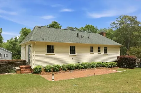 1827 Spruce Street Fayetteville NC 28303