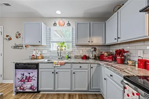 29 W Waycliff Road Henderson NC 27537