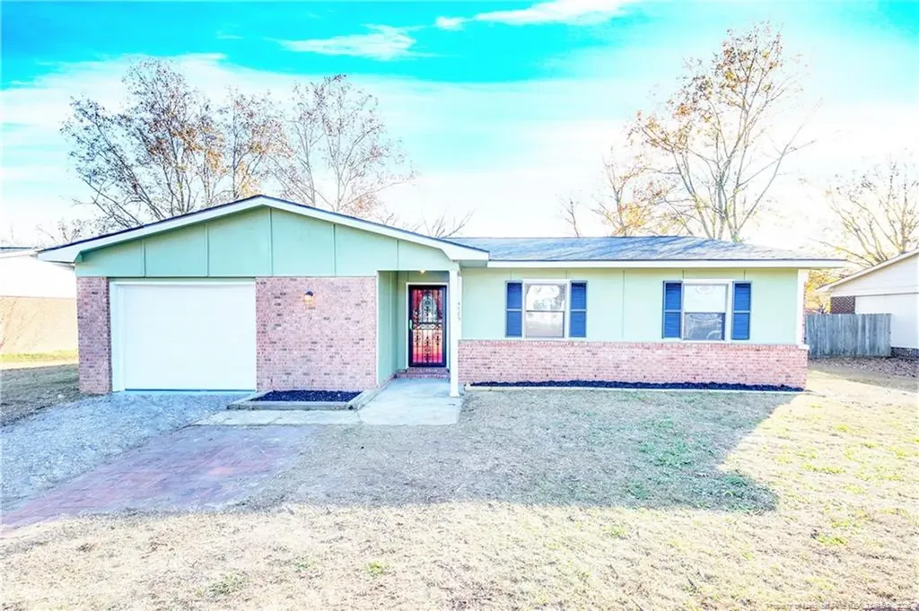 4783 Friar Avenue Fayetteville NC 28304