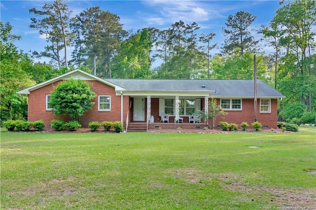 2565 Nc 711 Highway Lumberton NC 28360