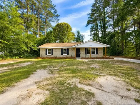 3529 Torbay Drive Fayetteville NC 28311