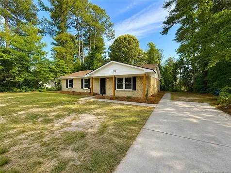 3529 Torbay Drive Fayetteville NC 28311