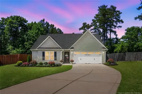108 Woodland Court Raeford NC 28376