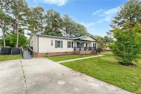 2707 Lowlander Drive Raeford NC 28376