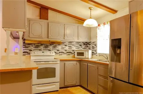 231 Knight Lane Autryville NC 28318