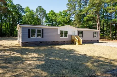 1878 Gumberry Court Hope Mills NC 28348