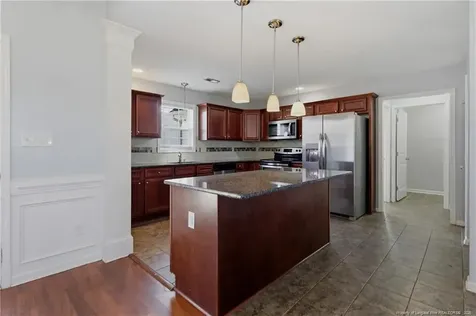 2142 Queen Elizabeth Lane Hope Mills NC 28348