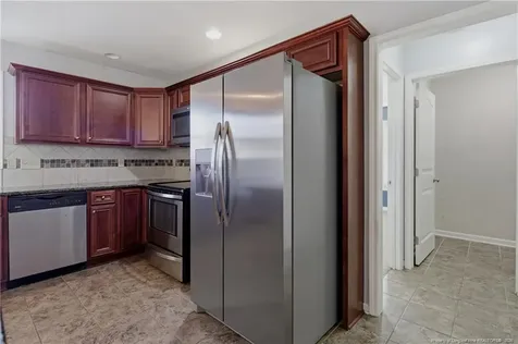 2142 Queen Elizabeth Lane Hope Mills NC 28348