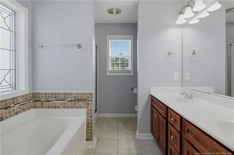 2142 Queen Elizabeth Lane Hope Mills NC 28348