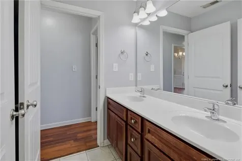 2142 Queen Elizabeth Lane Hope Mills NC 28348