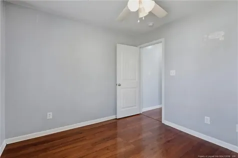 2142 Queen Elizabeth Lane Hope Mills NC 28348