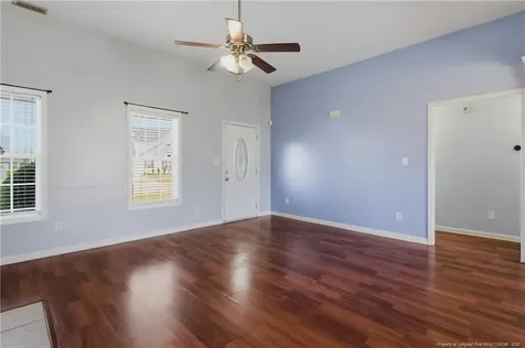 2142 Queen Elizabeth Lane Hope Mills NC 28348