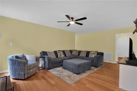 6208 Lakeway Drive Fayetteville NC 28306