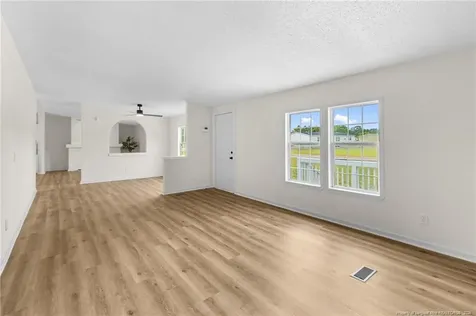 4133 Frontier Avenue Fayetteville NC 28312