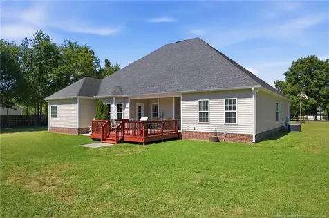 2589 June Johnson Road Raeford NC 28376