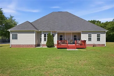 2589 June Johnson Road Raeford NC 28376
