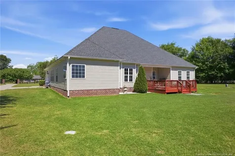2589 June Johnson Road Raeford NC 28376