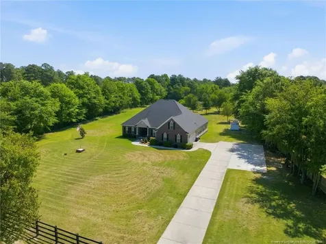 2589 June Johnson Road Raeford NC 28376