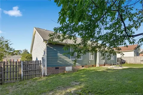5532 Bear Creek Circle Fayetteville NC 28304