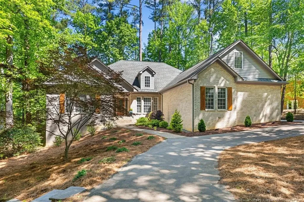 570 Broadmoor Court Sanford NC 27332
