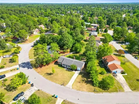 2027 Gillingham Circle Fayetteville NC 28304