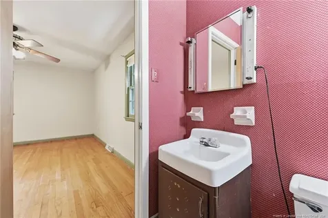 246 Oak Street Wallace NC 28466