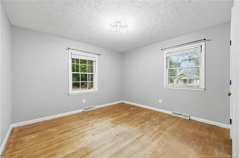 246 Oak Street Wallace NC 28466