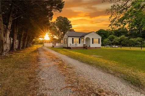 15951 Us Highway 15 501 Highway Aberdeen NC 28315