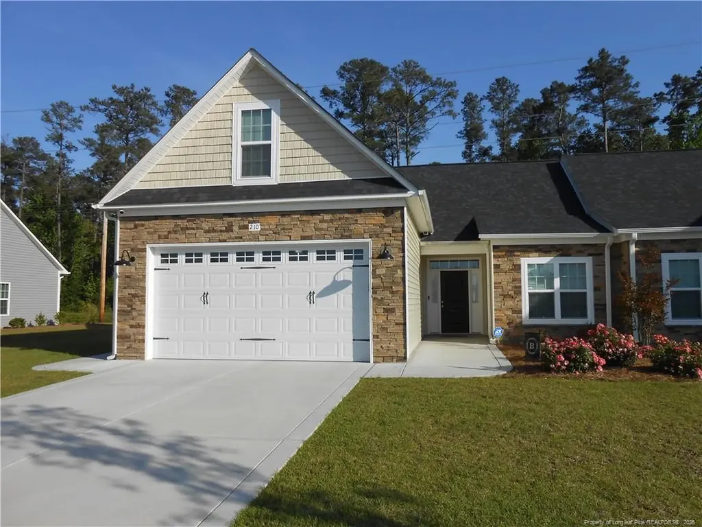 210 Oak Pointe Circle Lumberton NC 28358