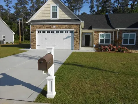 210 Oak Pointe Circle Lumberton NC 28358